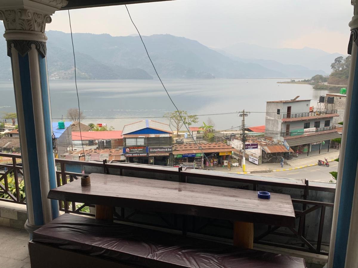 Lake Vision Guesthouse Pokhara Esterno foto