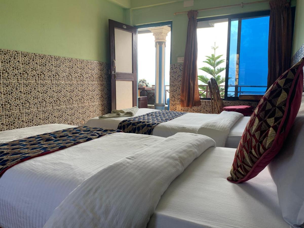 Lake Vision Guesthouse Pokhara Esterno foto