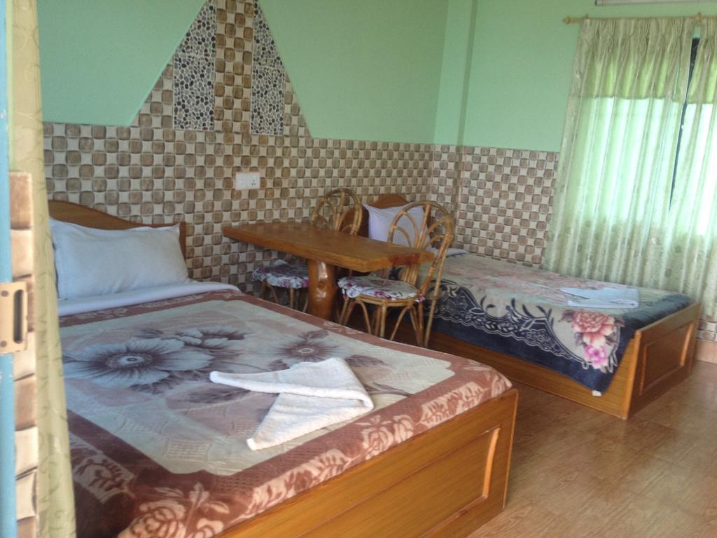 Lake Vision Guesthouse Pokhara Esterno foto
