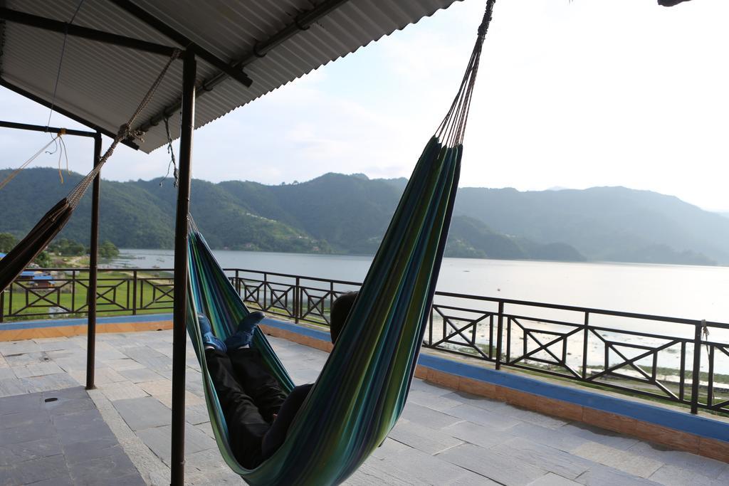 Lake Vision Guesthouse Pokhara Esterno foto