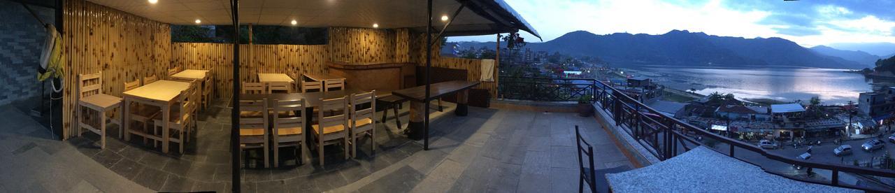 Lake Vision Guesthouse Pokhara Esterno foto