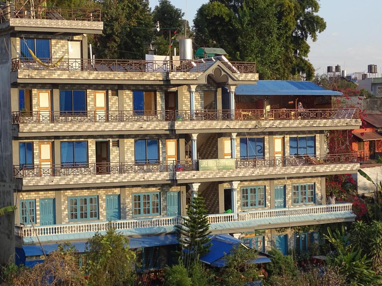 Lake Vision Guesthouse Pokhara Esterno foto