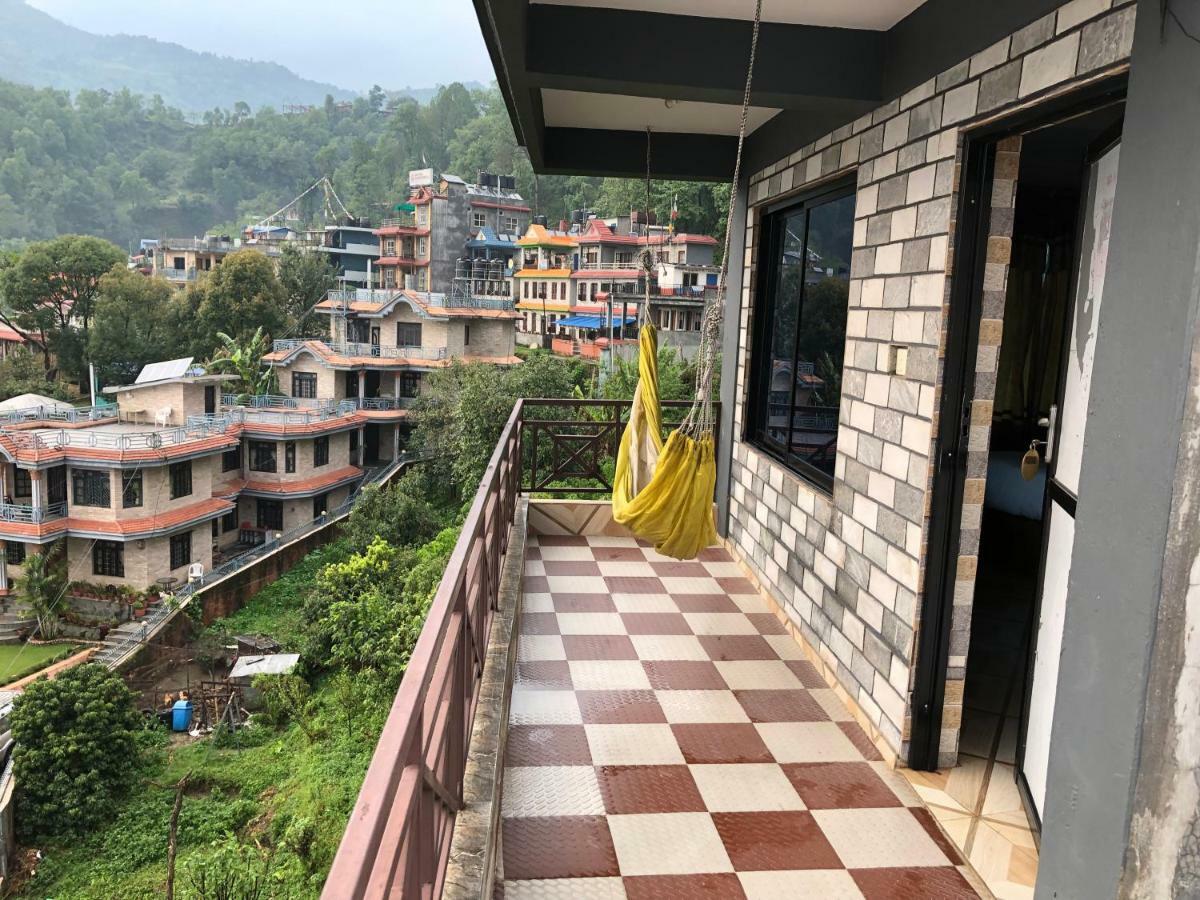 Lake Vision Guesthouse Pokhara Esterno foto