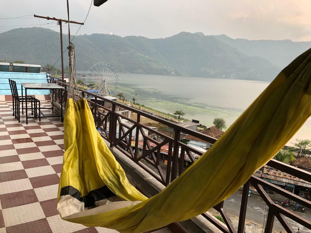 Lake Vision Guesthouse Pokhara Esterno foto