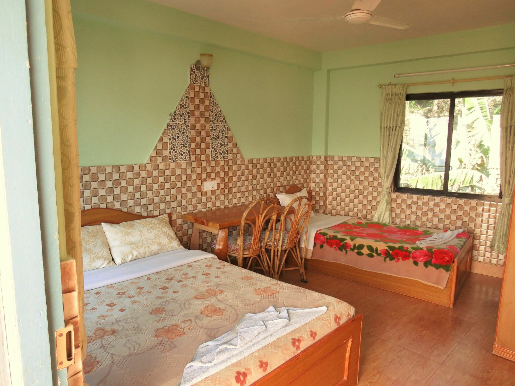 Lake Vision Guesthouse Pokhara Esterno foto